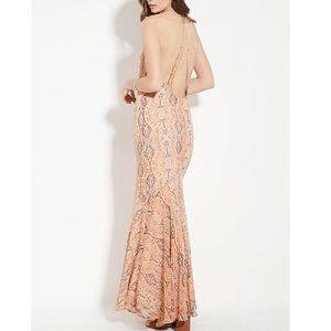 LAST CHANCE F21 Contemporary low-back paisley mermaid maxi dress